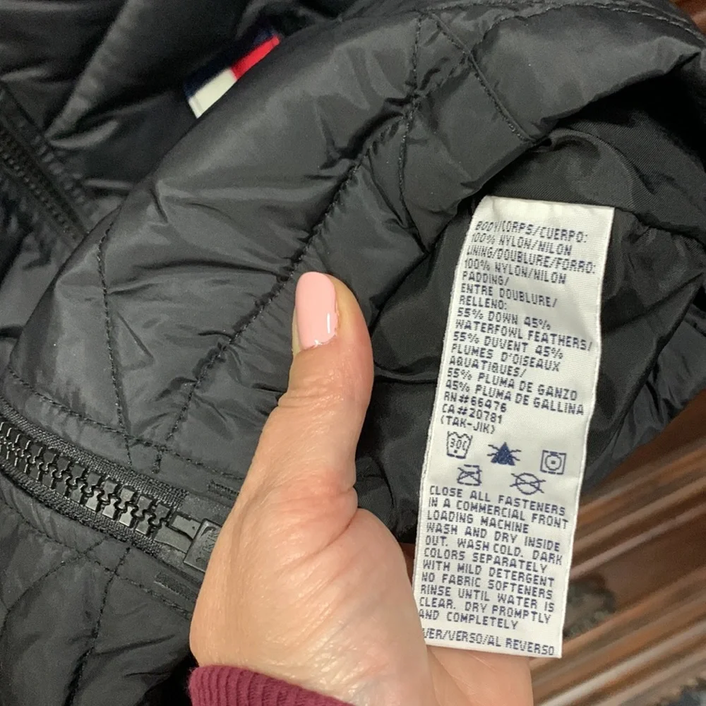 Tommy Hilfiger Down Vest - Picture 4 of 4